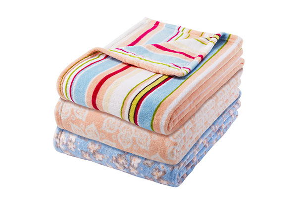 MIKROFASER-KUSCHELDECKE