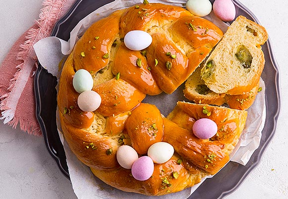Rezeptbild: Marzipan-Osterkranz