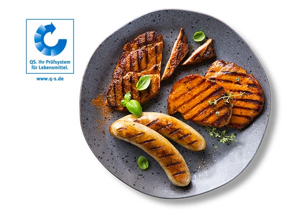 K-CLASSIC XXL-Grillpaket*; Logo: QS. Ihr Prüfsystem für Lebensmittel.