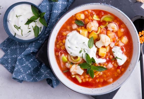 Rezept: Linsensuppe mit Minzcreme