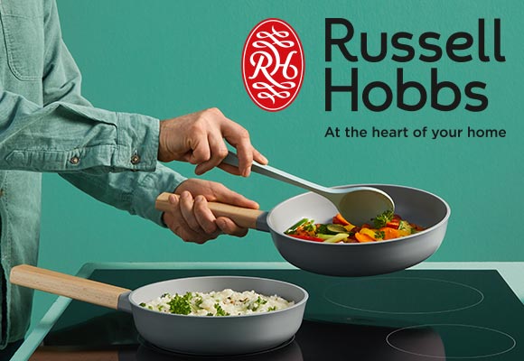 Logo: Russell Hobbs; Produktabbildungen: zwei Pfannen und Küchenhelfer