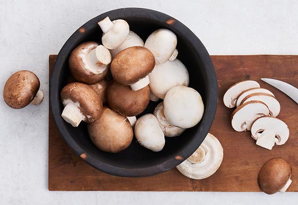 Abbildung: Champignons in einer Schale