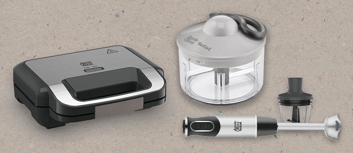 Produktabbildungen: Jamie Oliver by Tefal Sandwich-/Waffelautomat, Jamie Oliver by Tefal 5-Sekunden-Zerkleinerer, Jamie Oliver by Tefal Stabmixer-Set