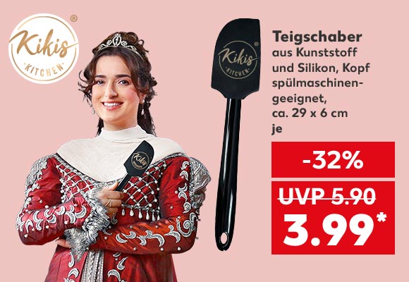Abbildung: Kiki von Kikis Kitchen mit ihrem Teigschaber in der Hand; Logo: Kikis Kitchen; Produktabbildung: Kikis Kitchen Teigschaber aus Kunstsoff und Silikon, Kopf spülmaschinengeeignet, ca. 29 x 6 cm, je für 3.99 Euro* (UVP = 5.90)