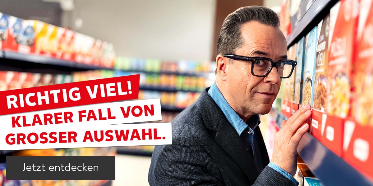 Schriftzug: Richtig viel! Klarer Fall von großer Auswahl.; Abbildung: Jan Josef Liefers in einer Kaufland-Filiale; Button: Jetzt entdecken