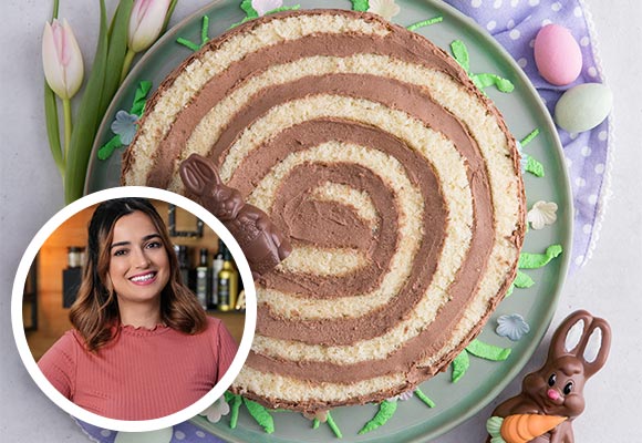 Rezept: Baumstamm-Kuchen mit Schokohasen; Abbildung: Kiki von Kikis kitchen