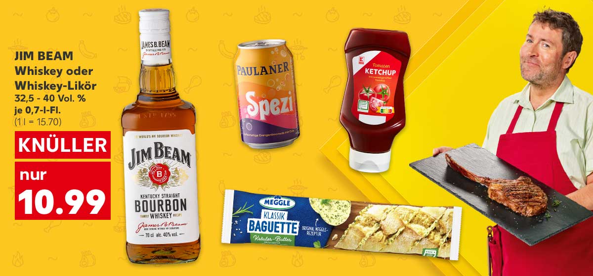 Jim Beam Whiskey oder Whiskey-Likör, 32,5 - 40 Vol. %, je 0,7-l-Fl. für 10.99 Euro (1 l = 15.70); Weitere Produktabbildungen: Paulaner Spezi, K-Classic Tomatenketchup, Meggle Baguette; Abbildung: Ein Mann hält ein Tablett mit einem Steak in der Hand