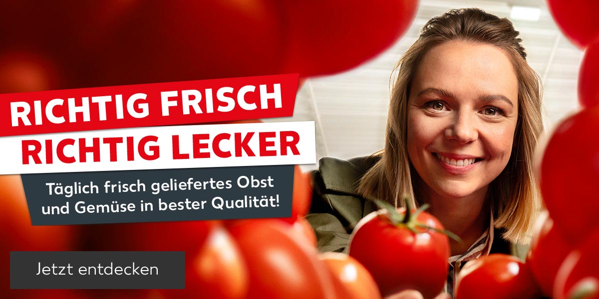 Schriftzug: Richtig frisch, richtig lecker, Täglich frisch geliefertes Obst und Gemüse in bester Qualität; Abbildung: Eine Frau schaut von oben auf Tomaten in einer Theke; Button: Jetzt entdecken