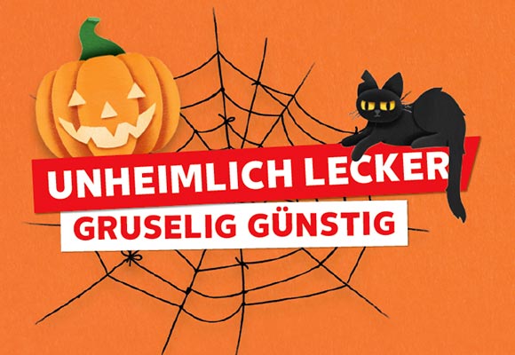 Schriftzug: Unheimlich lecker, gruselig günstig; Abbildung: Ein Spinnennetz, ein Kürbis und eine schwarze Katze