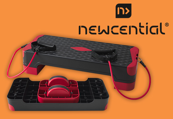 Logo: Newcential®; Abbildung: Newcential® 3-in-1-Step-Board
