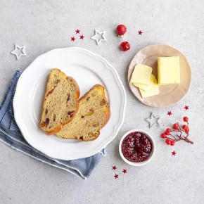 Vánočka s mandlemi