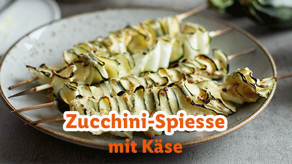 Zucchini-Spieße mit Käse