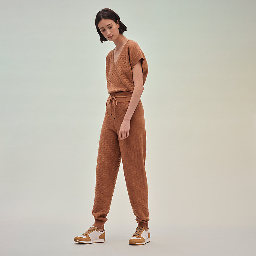 JOGGING PANTS