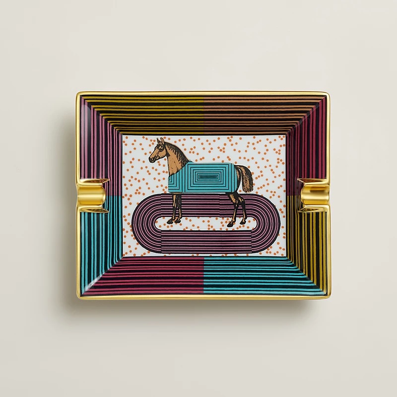 GARDE-ROBE POP ASHTRAY